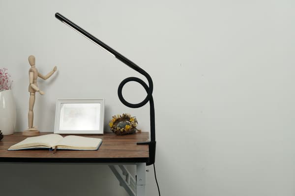 LED Klemmeskrivebordslampe, USB Fleksibel Foldbar Læselampe Blødt Lys