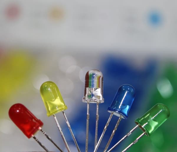 300 stk. (5 farver x 60 stk.) 5 mm LED-lysdiode rund Assorteret