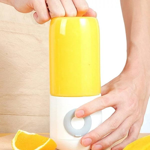 Liten hemjuicer, bärbar mixer, personlig mixer som kan laddas via USB, bärbar mixer för smoothies, juicer, shakes, bärbar juicer