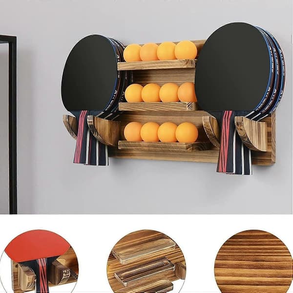 Väggmonterat bordtennishållare i trä för 6 racketar och 12 bollar