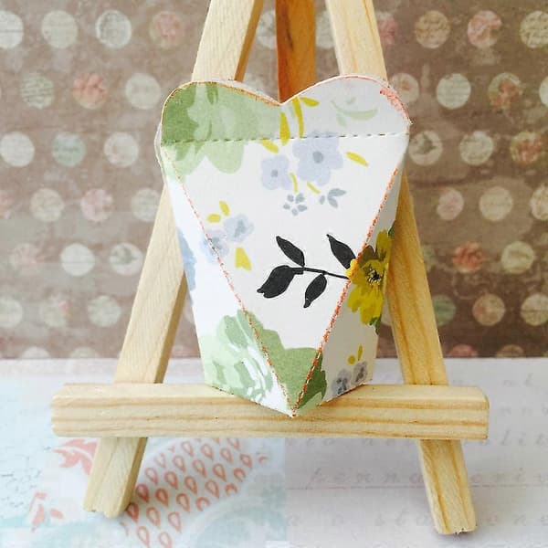 Hjärtask skärschablon för scrapbooking, prägling och papperspyssel