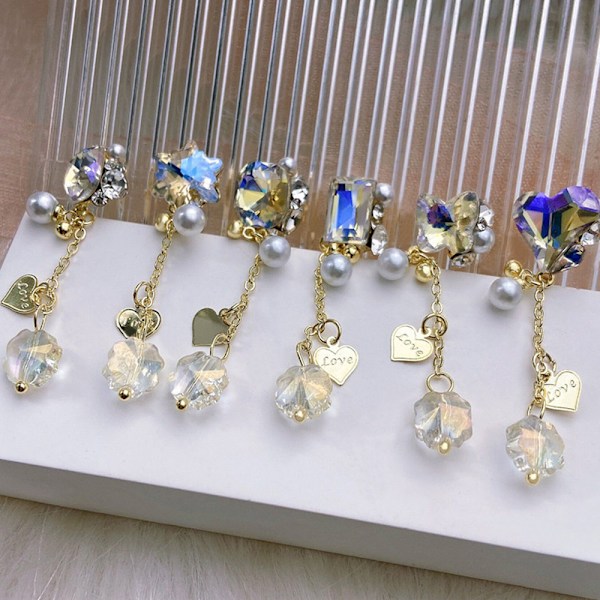 8 stk. Neglecharms Metal Alloy 3D Neglediamanter Rhinestone Krystal Neglesøm Manicure Smykker til Håndværk DIY Neglekunst Vedhæng