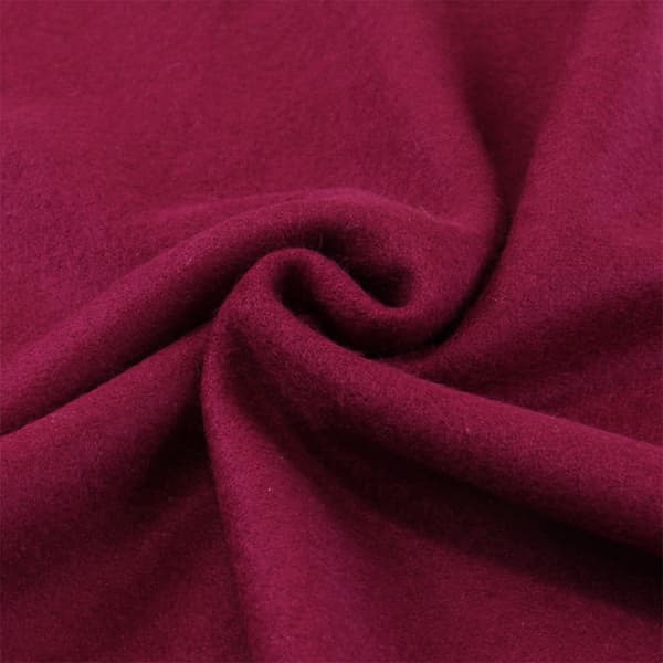Polyester mikrofiber, komfortabelt vinterutstyr, et must i kaldt vær wine red