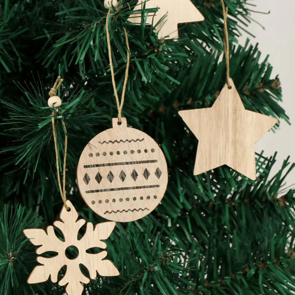 Juletræspynt i træ, hængende ornament, julepynt vedhæng style 5