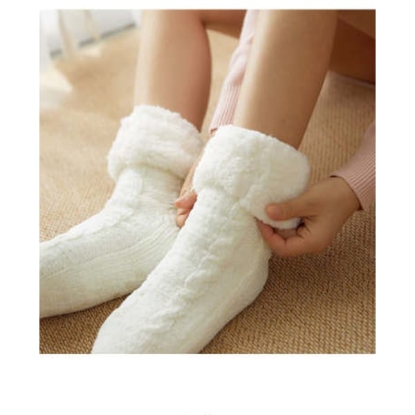 Hyggelige og varme sokker med skridsikkerhed - FLUFFY VIT