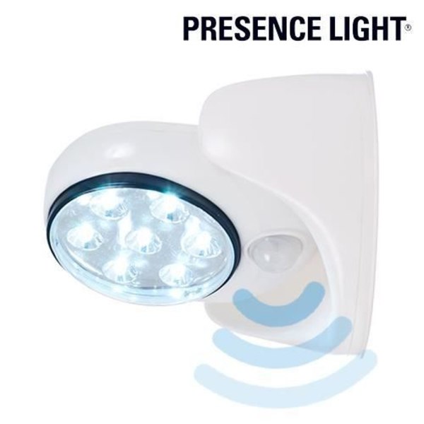 Lampa - Närvaroljus - med rörelsesensor - Vit