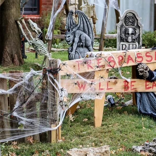 200 stk. Halloween Små Edderkopper Plast Edderkopper Halloween Sorte Plast Edderkopper DEKORATIVT OBJEKT