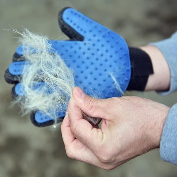 Toalettshandske - True Touch - deShedding - Silikon - Massage - Samlar hår