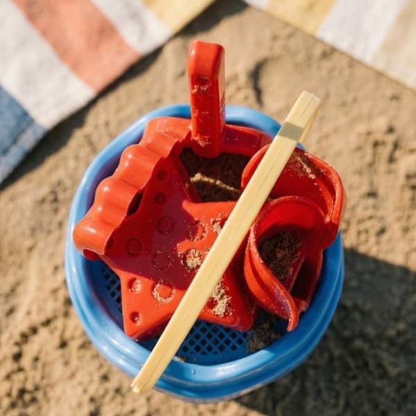 Strandspand med tilbehør - Frankrig FFF - skovl & rive - 2 stjerneforme - blå/rød/gul blå, röd och gul