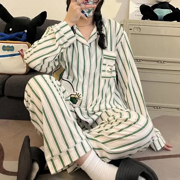 Minio - Snoopy Kawaii Pyjamas för kvinnor, randigt set för par, avslappnade kläder för hemmet Snoopy 48-55 kilograms