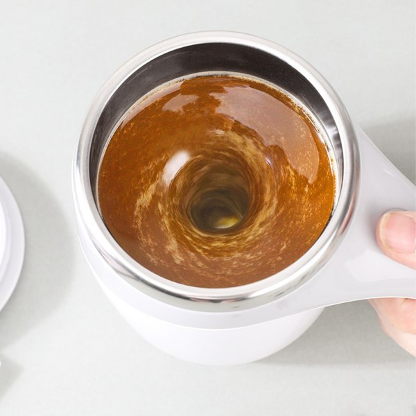 Bärbar och värmebeständig automatisk omrörningskopp med cover coffee battery