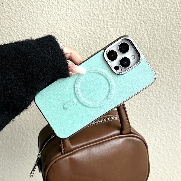 Fodral för iPhone 15 Pro Grön kristallram Läder Magnetisk