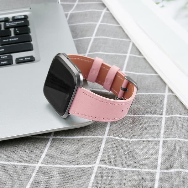 Vaaleanpunainen ranneke, yhteensopiva Fitbit Versa 2 / Fitbit Versa / Fitbit Versa Lite -laitteiden kanssa