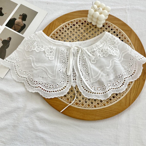 Dame falsk krave Aftagelig halv Aftagelig 'S All-Matching Three-layer large lace-White