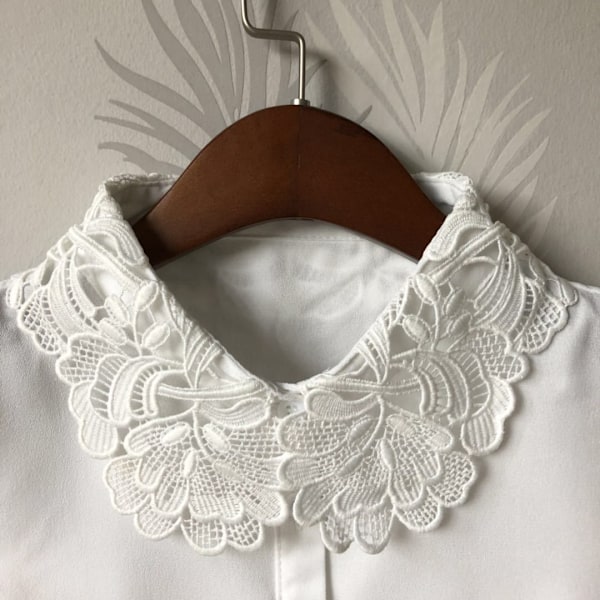 Dame falsk krage Avtakbar halv Brodert Utsøkt Stoff White