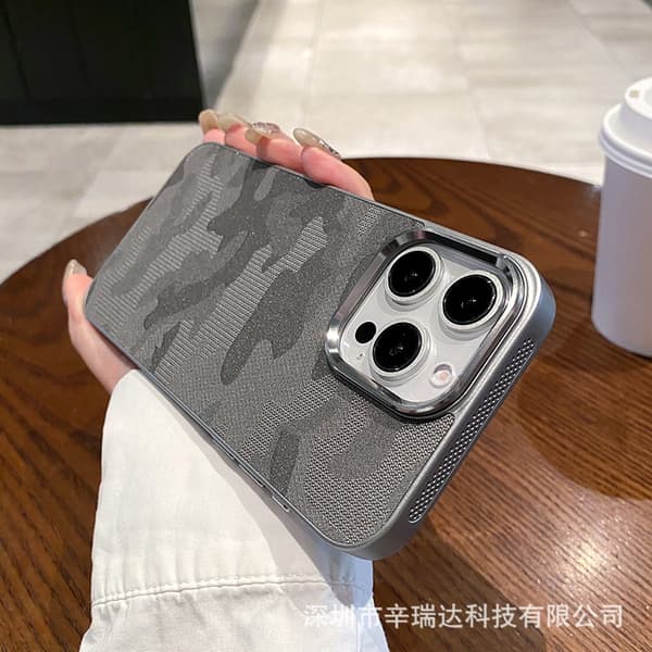 Fodral för iPhone 13 Pro Max Titanium Grå Kamouflage läder värmeavledning kantstruktur Full-Body