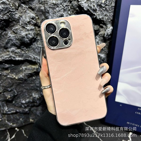Kotelo iPhone 16:lle, pinkki Lumivuori-nahkakuvio, galvanoidulla nahkakuvioisella linssisuojakalvolla