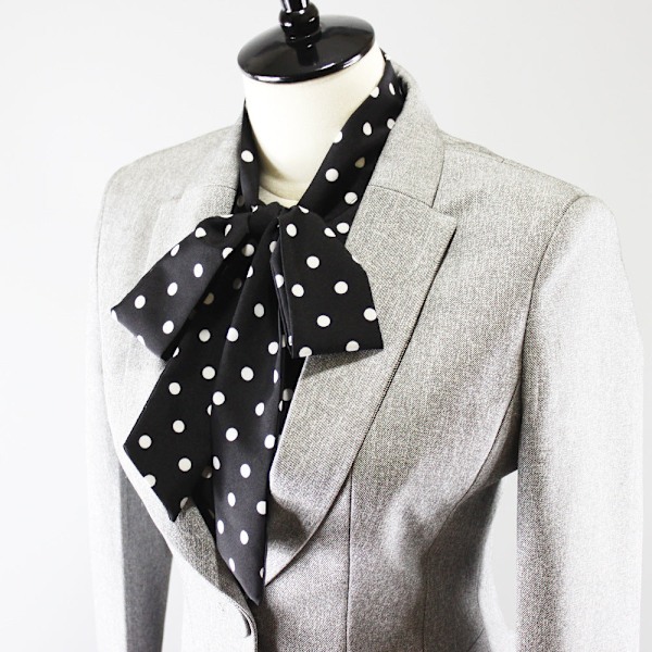 Dame falsk krage Avtakbar halv sløyfe skjorte Business Wear In White background