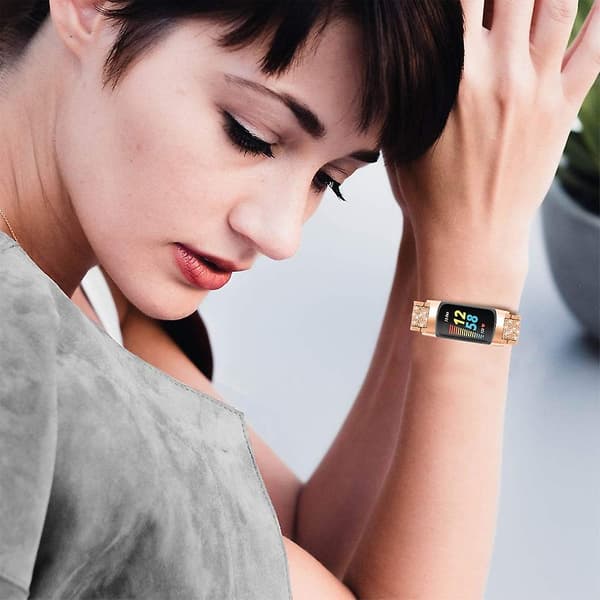 Gull Gull Diamant Rustfritt Stål Klokkereim kompatibel med Fitbit Charge 5