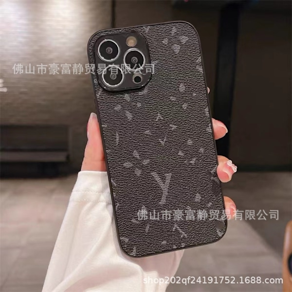Fodral för iPhone 13pro Svart Blomma Full-Body lädertextur