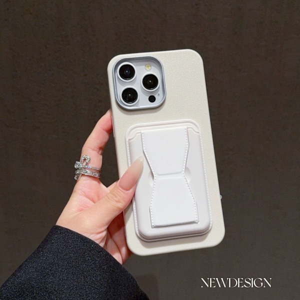 Fodral för iPhone 15 Enkelt vitt läder + vit korthållare lädernarv läder bakre klämma stativ