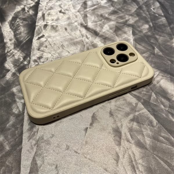 Etui til iPhone 15 Plus, hvidt diamantmønster, dunjakke, fuld lædertekstur