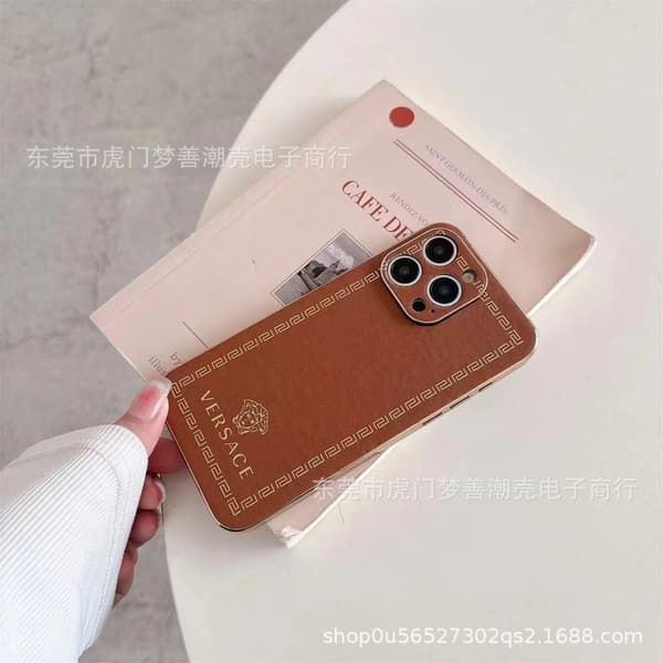 Fodral för iPhone 14plus brun Elektropläterad lädertextur Helkropp