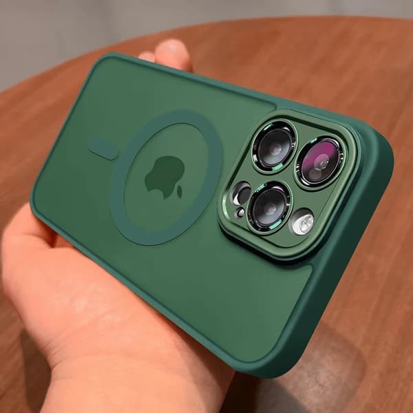 Fodral för iPhone 15 Plus Frostat Magnetisk Linsdetalj Orange Grön
