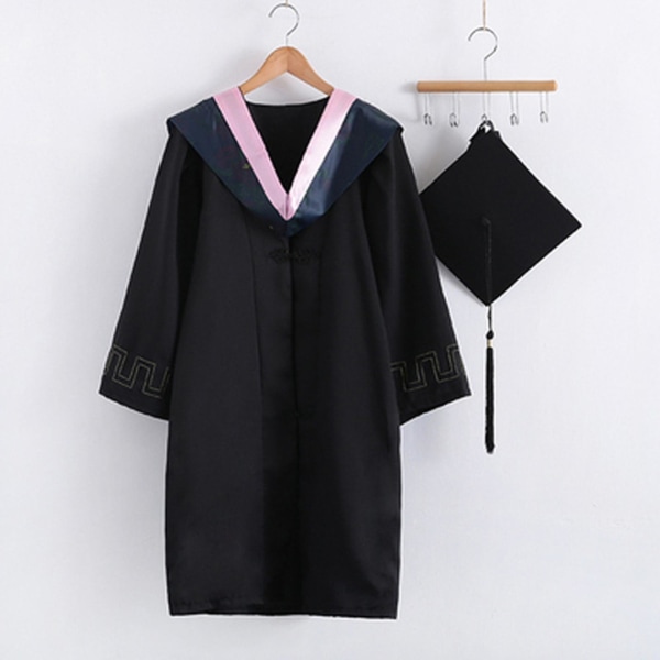 Nytt 1 set Vackert finstickad examensuniform polyester Elegant Festlig touch examensklänning för fotografering Qinhai Pink S