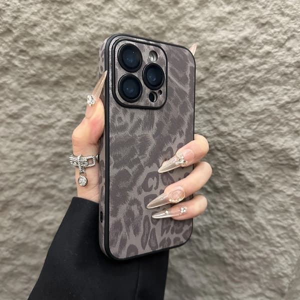 iPhone 14 -kotelo, tummanharmaa leopardikuvioinen nahkainen linssisuoja