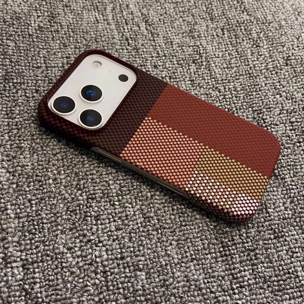 Etui til iPhone 15 Pro Karbonfibertekstur Magnetisk Rød Noz33564