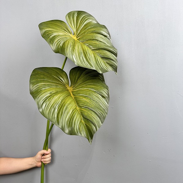 Stor Taktil Monstera Blad Kunstig Grøn Planteindretning i Maillard Farveskema Philodendron small green