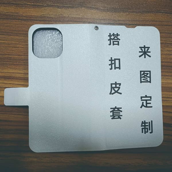Fodral för iPhone 15plus Anpassa nytt spänne läderfodral med bilder Kreativt helkroppsskydd
