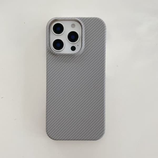 Kuori iPhone 14 Skin Feel Harmaa