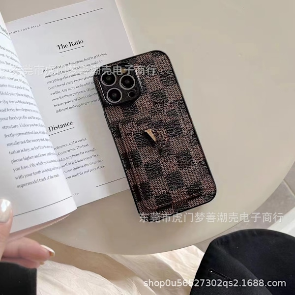 Fodral för iPhone 14 Brun Liten lädertextur Plånbok med Korthållare Lätt lyx