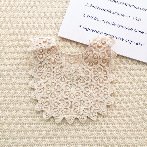 Dame falsk krage Avtakbar halv Blonde Bib Prinsesse Vintage U-shaped beige