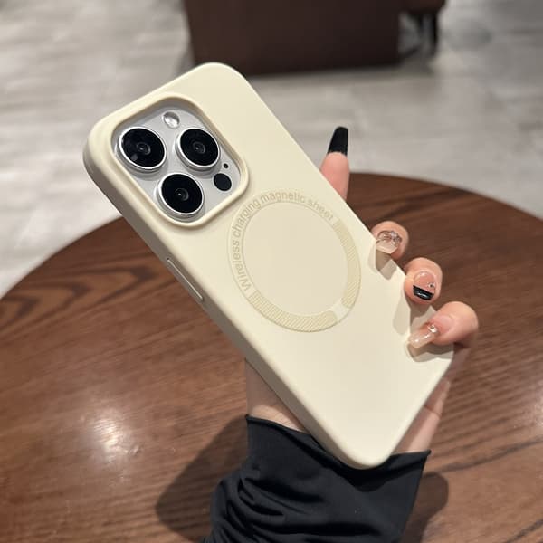 Fodral för iPhone 13 Pro Max Flytande Silikon Magnetisk Silikon Vit Noz25232
