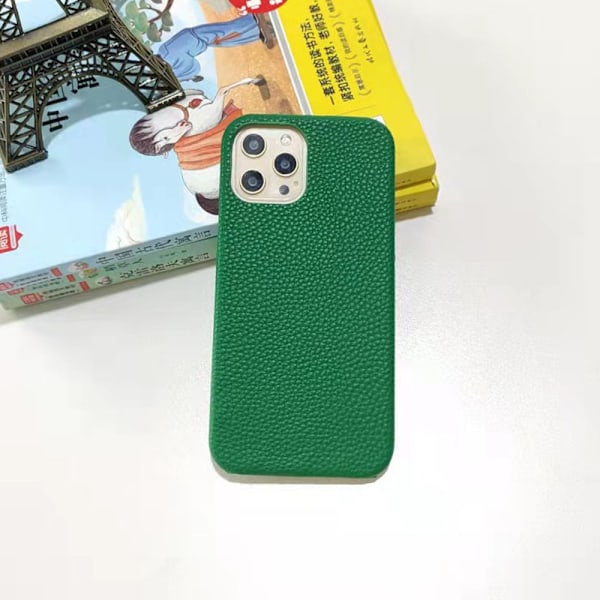 Etui til iPhone 14 grøn Pebbled Half Pack