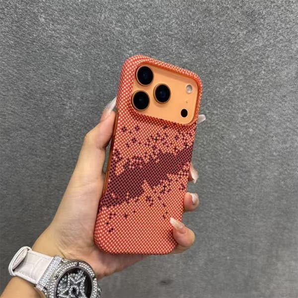 Deksler til iPhone 17 Pro Max Karbonfibertekstur Magnetisk Slank Profil Oransje Noz36055