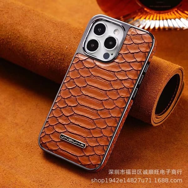 Fodral för iPhone 14 Pro Max Ljusbrunt krokodilläder textur klassisk