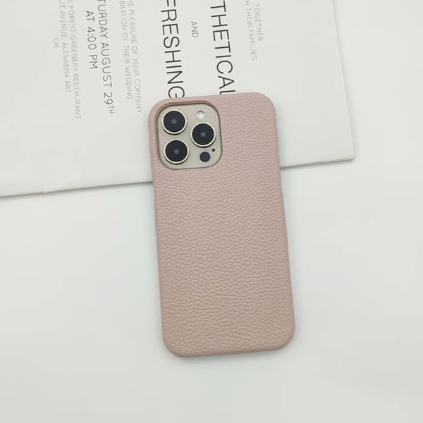 Skal för iPhone 14plus blek rosa-grå Pebbled Half Pack