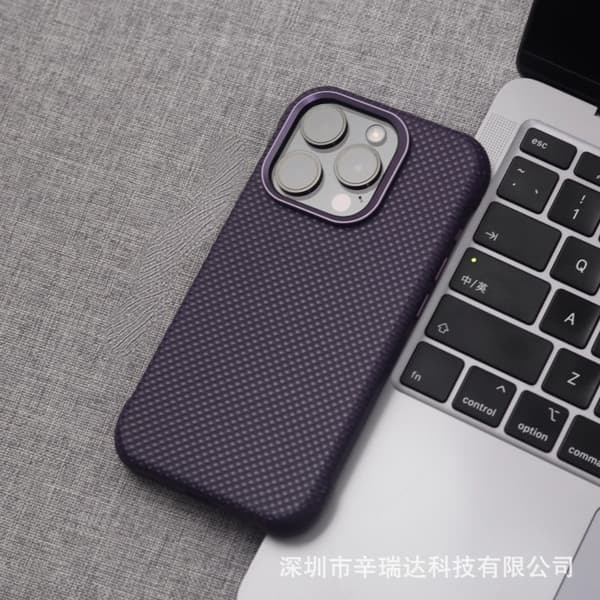 Etui til iPhone 13 Pro [Stjernediamant Lilla] Diamantmønstret lær Magnetiske hjørner