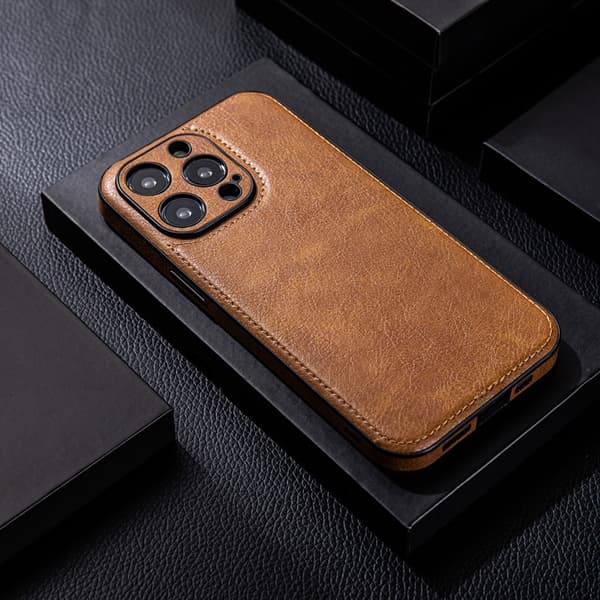 Fodral för iPhone 13 Linsdetalj Lädertextur Noz26807