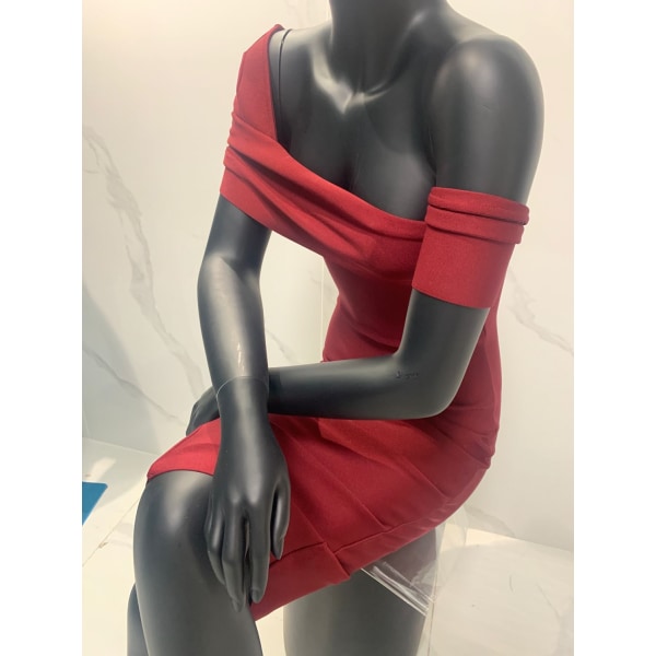 Slimmande off-shoulder stickad slidklänning för kvinnor Dark red M
