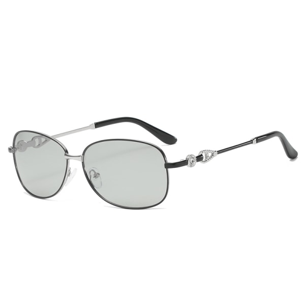 Polariserade solglasögon Rese UV-säkra solglasögon Trendiga All-Match Black silver frame Vari color card