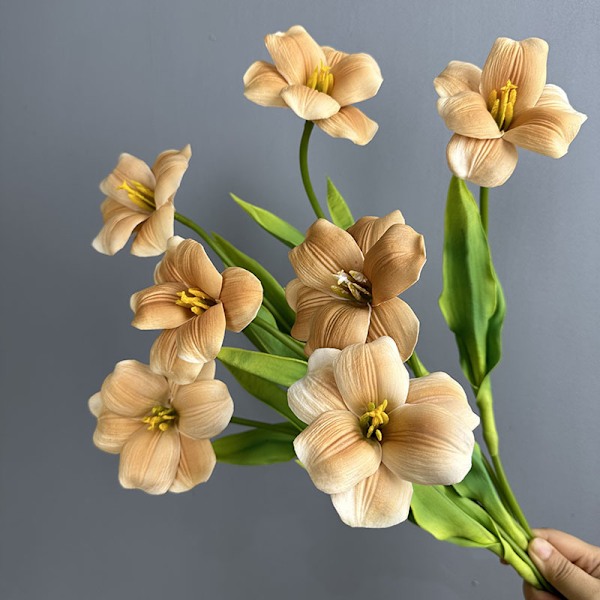 Højkvalitets PU Brun Tulipan Flap Blomst til Bryllupsdekoration i Hjemmet PU open tulip red