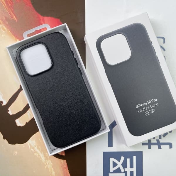 Etui til iPhone 16plus læder hul magnetisk + animation + LOGO sort læder Magnetisk pop-up læder animation