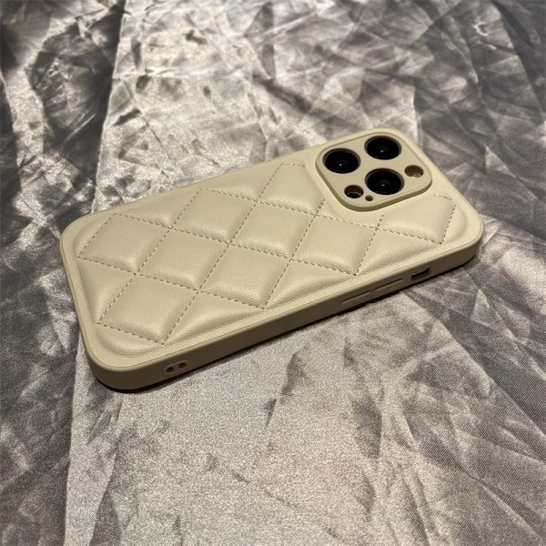 Kotelo iPhone 15 Prolle, valkoinen timanttikuvioinen untuvatakki, kokonahkainen