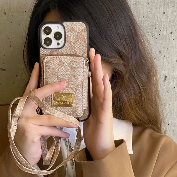 Etui til iPhone 16 plus Off-white \"Hardware\" pung med kortholder lædertekstur pung med kortholder