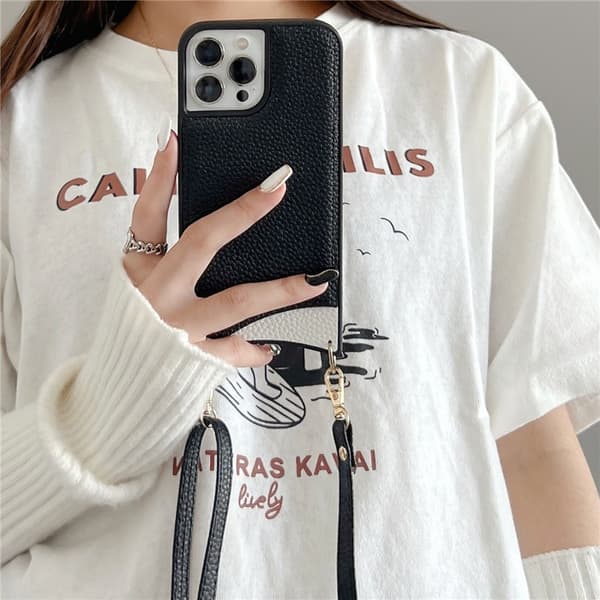 Etui til iPhone 13 Fishtail farvematchende læderetui - sort Fishtail farvematchende læder tekstureret crossbody